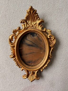 Oval Gold Decorative Wall Frame
